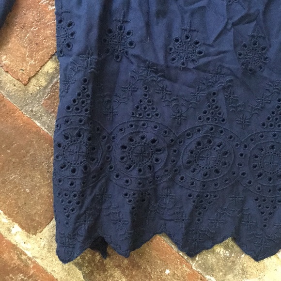 Top - Picture 2 of 3